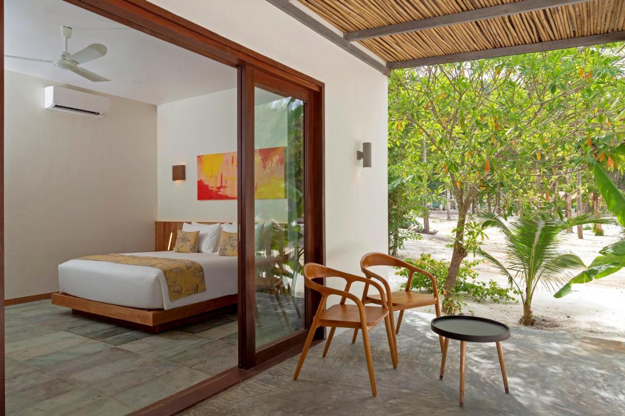 Island Center Point Hotel Koh Rong Samlon Eksteriør billede