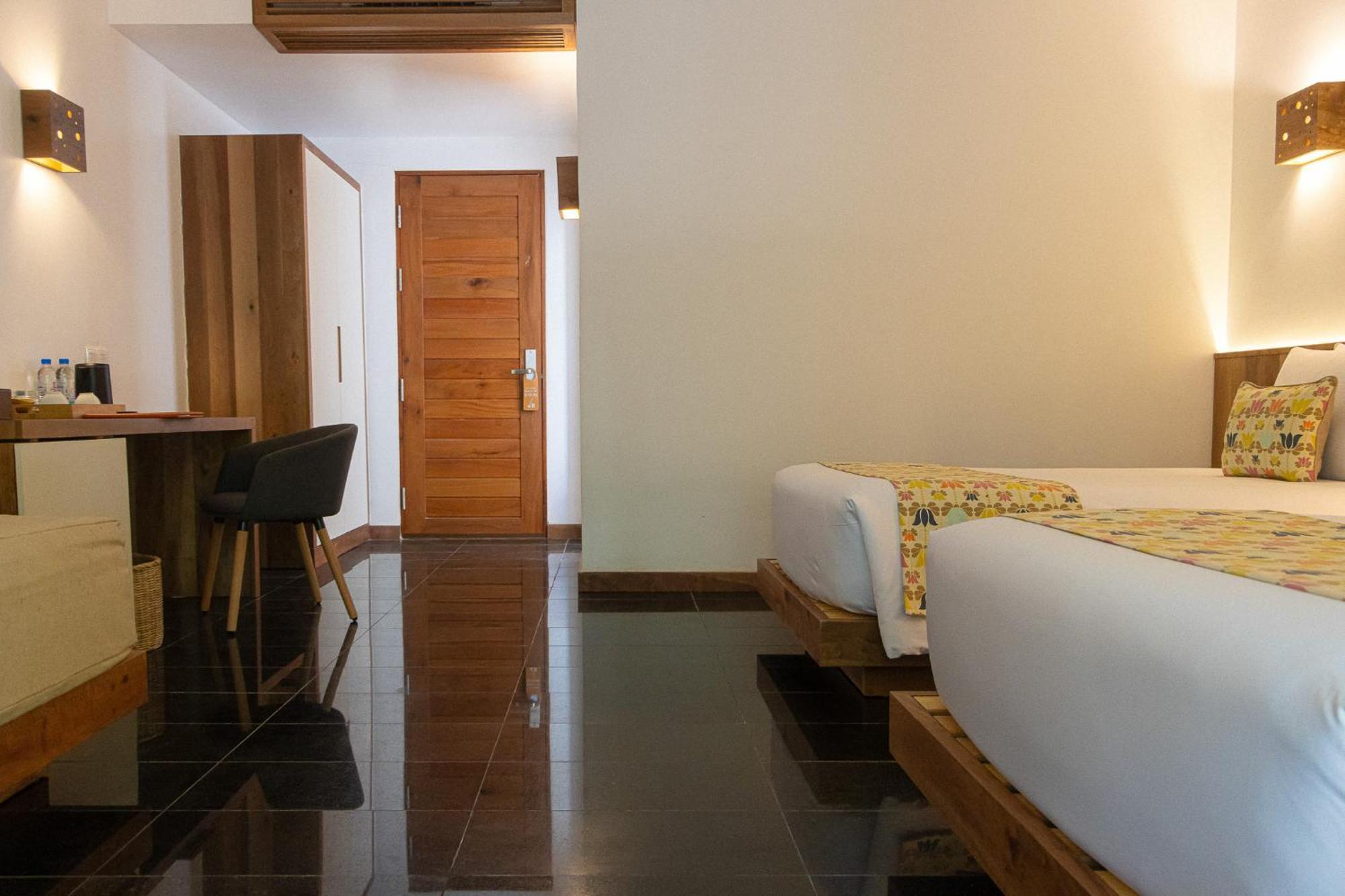 Island Center Point Hotel Koh Rong Samlon Eksteriør billede